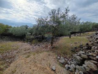 Stavbno zemljišče Kornić, Krk, 471m2