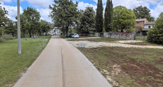 ISTRIA, ST. LOVREČ - Building land 989 m2