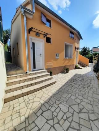 Hiša Pješčana Uvala, Medulin, 100m2