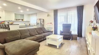 Istra, Loborika – Samostojna hiša, 225 m²