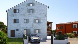 Istra, Buje, okolica – Kamnita hiša za obnovo z razgledom