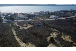 Zemljišče Ljubač, Ražanac, 1.039m2