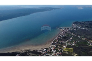 Zemljišče Ljubač, Ražanac, 1.039m2