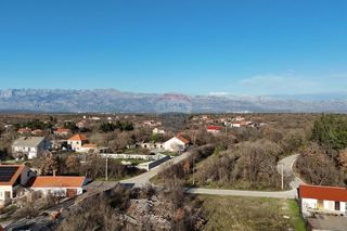 Zemljišče Smilčić, Benkovac, 1.550m2