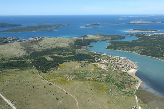Zemljišče Jadrtovac, Šibenik - Okolica, 801m2