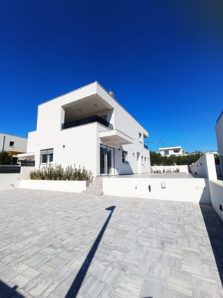 Hiša Vodice, 166m2