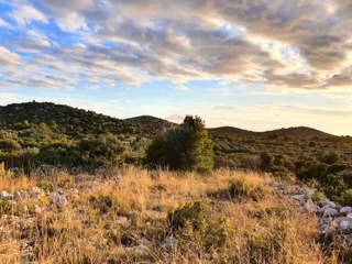 Zemljišče Njivice, Šibenik, 810m2