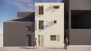 Hiša Grad, Šibenik, 72m2