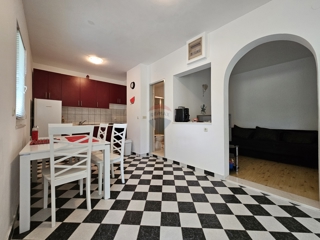 Dvosobno stanovanje 50,32 m2 pritličje, Rogoznica