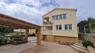 Hiša Brodarica, Šibenik - Okolica, 120m2