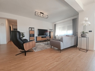 Stanovanje / Apartma Brodarica, Šibenik - Okolica, 135,28m2