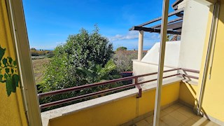 Nepremičnine Istra, prodajam stanovanje, Novigrad, okolica