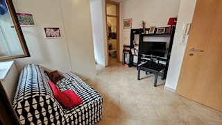 Nepremičnine Istra, prodajam stanovanje, Novigrad, centar