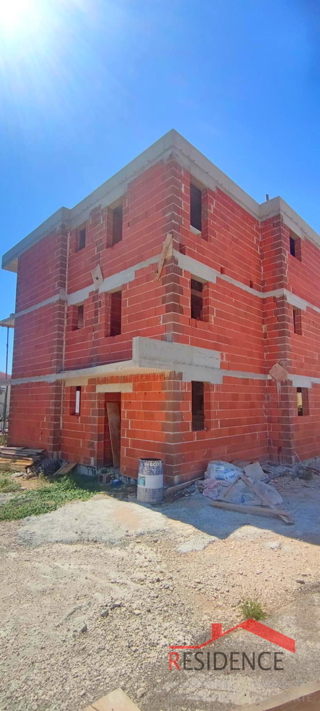 Medulin, apartma v drugem nadstropju, pogled na morje