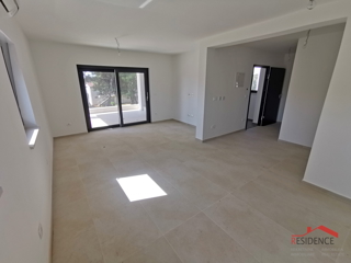 Medulin, novogradnja, stanovanje v 1. nadstropju, 3 spalnice