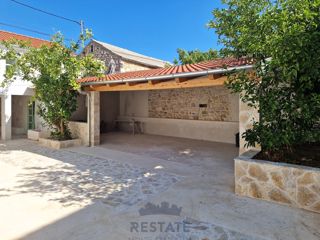 VAS ČAKA | le 100 m od morja