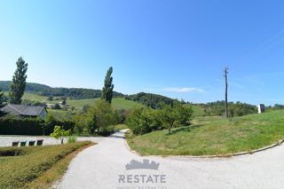 do 3 stavbne parcele