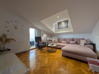 Stanovanje z veliko teraso in poslovnim prostorom - Putini - 75 m2 + 25 m2 + (25 m2)