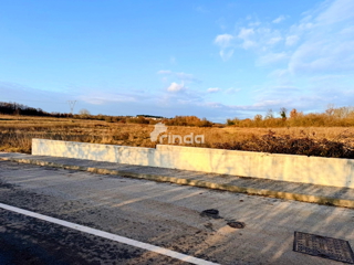 Gradbeno zemljišče z dovoljenjem in infrastrukturo - Marčana - 1710 m2