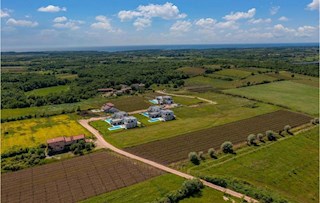 Novigrad okolica, građevinska parcela 537m2