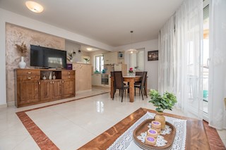 Poreč, Istra, stan s pogledom na more!