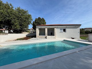 Istra, Rovinj – čudovita vila z bazenom, obdana z naravo