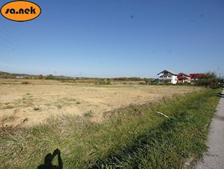 Zemljišče ob Karlovački cesti