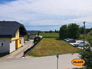 Atraktivno gradbeno zemljišče v Samoborskem Otoku