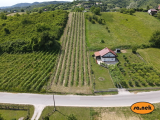 Gradbeno zemljišče v okolici Jastrebarskega