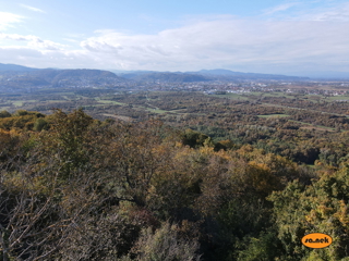 Gradbišče z razgledom na Svetonedeljski breg