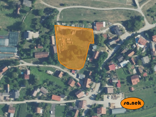 Veliko gradbeno zemljišče v Bregani