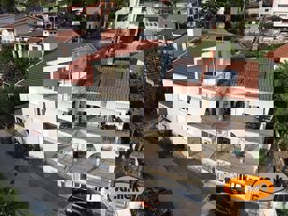 Turistični objekt s šestimi apartmaji - Komarna (Dubrovačko-neretvanska županija)