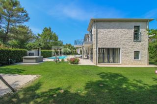 Poreč, Izjemna hiša na zaželeni lokaciji