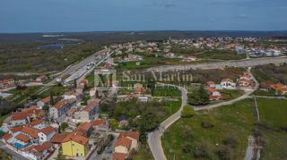 Rovinj, okolica - zemljišče na odlični lokaciji