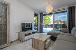 Poreč, okolica – lep, sodoben apartma z bazenom