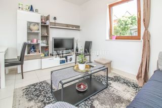 NOVIGRAD - Stanovanje v pritličju