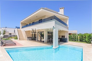 Poreč - okolica, lepa hiša s pogledom na morje