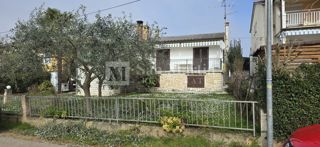 POREČ - Hiša blizu morja - iskana lokacija