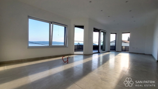 Crikvenica: Sodoben apartma s pogledom na morje