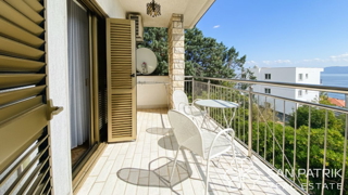 Novi Vinodolski-okolica: Hiša z velikim vrtom in pogledom na morje