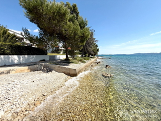 Kožino - Zadar: 4-sobna luksuzna novogradnja (156m2), 250m od morja, bazen