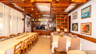 Opremljena restavracija pripravljena za poslovanje v Crikvenici