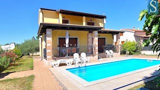 Poreč, samostojna hiša 160 m2 z bazenom