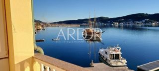 Apartmaj Supetarska Draga, Rab, 180m2