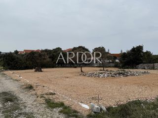 Zemljišče Mandre, Kolan, 693m2