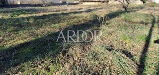 Zemljišče Omišalj, 800m2