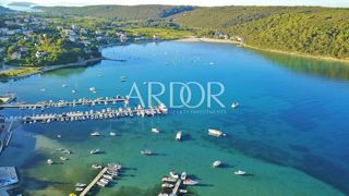 Zemljišče Kampor, Rab, 531m2