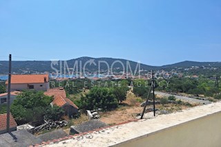Očarljiva hiša z razgledom na morje, Vinišće