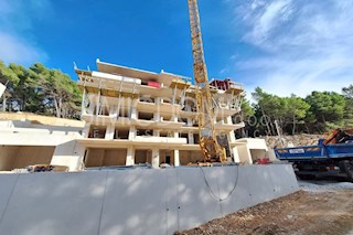 Stanovanje s pogledom na morje, Omiš