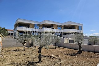 Moderna hiša z bazenom in čudovitim razgledom, Primošten